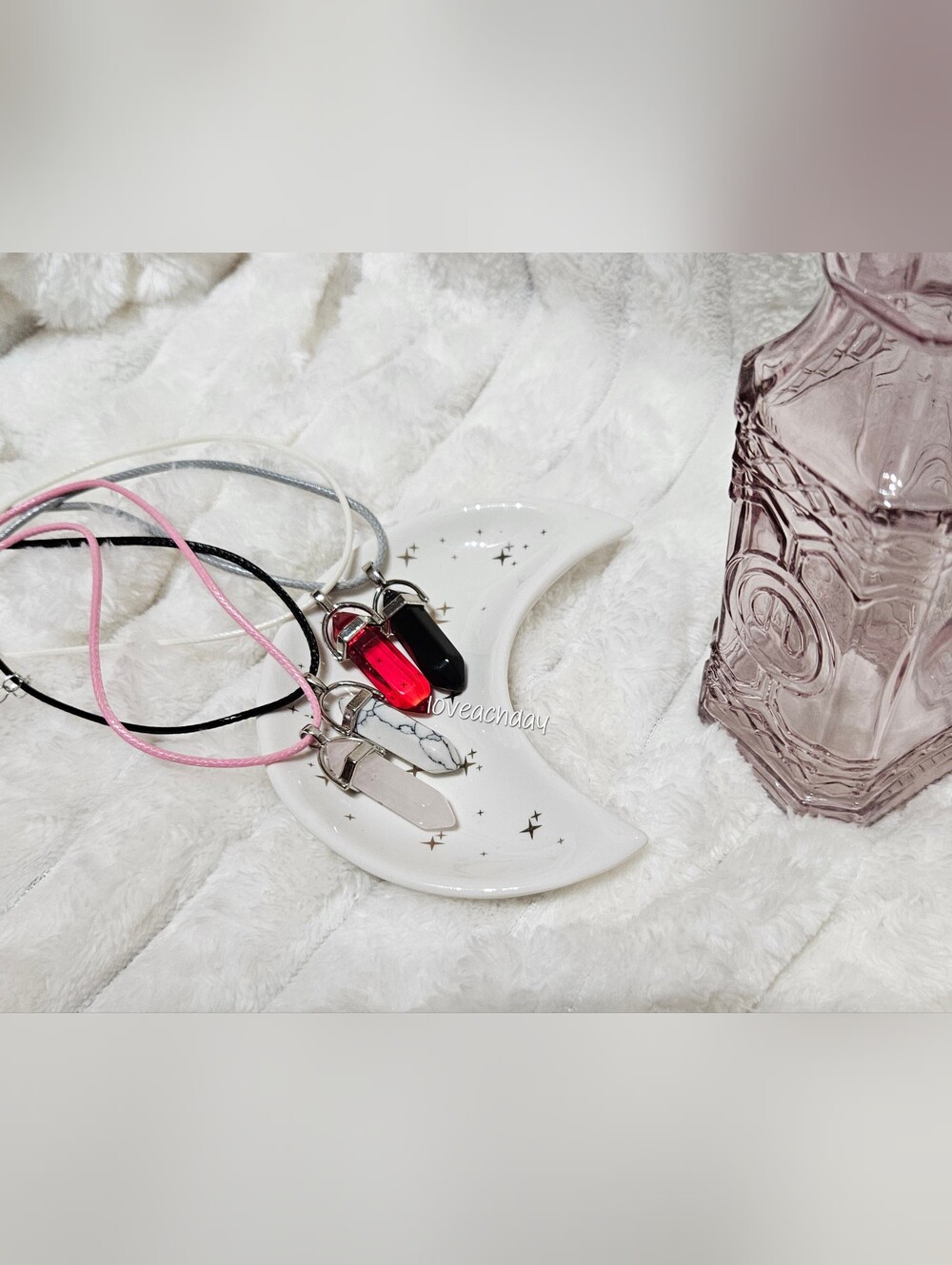 ☆Crystal Point Pendant Necklace - Pink, Red, Black, White